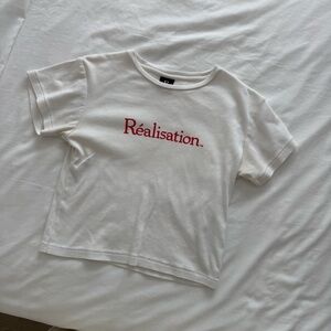 realisation crop tee